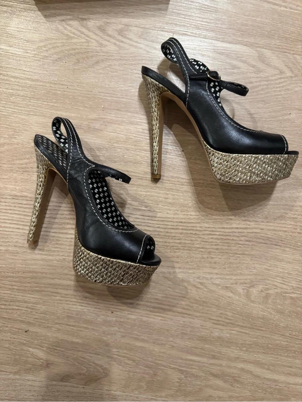 Jessica Simpson Black Leather Platform Peep-Toe Slingbacks